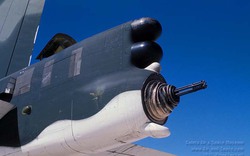"Phì cười" trang bị súng máy 6 nòng ở đuôi máy bay B-52