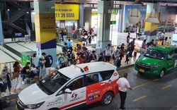 Thêm hãng xe công nghệ vào Tân Sơn Nhất đón khách, Grab, Be, taxi truyền thống đều phải dè chừng