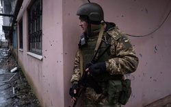 Vừa đẩy lùi các cuộc tấn công của Nga, Ukraine vừa nỗ lực cắt Crimea khỏi Nga