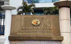 Đăng kiểm viên bị khởi tố, cho tại ngoại được sử dụng đi làm có đúng quy định pháp luật?