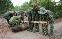 Cà Mau: Phát hiện quả bom nặng 250kg khi nạo vét vuông tôm