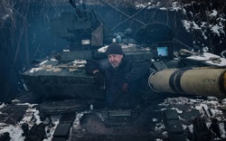 Binh sĩ tiền tuyến Ukraine mòn mỏi chờ thêm xe tăng, đạn dược, khao khát chiến tranh sớm kết thúc