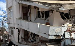 Cuộc điện thoại lẫn nước mắt của người chồng Thổ Nhĩ Kỳ gọi cho vợ Việt sau động đất