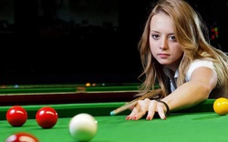 Nữ trọng tài billiard quyến rũ bậc nhất xứ sở hoa hồng