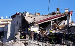 Cứu hộ khó khăn, hy vọng tìm thấy những người sống sót trong trận động đất Thổ Nhĩ Kỳ - Syria ngày càng tắt dần