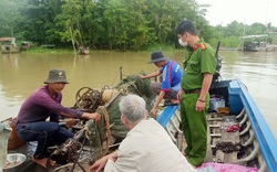 Đánh bắt cá bằng kích điện bị phạt nặng nhất 5 triệu đồng, nhưng vẫn không đáng sợ bằng hành vi này