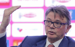 HLV Troussier mong V.League đá liên tục để "mơ" World Cup 2026: VFF và VPF phải tính lại?