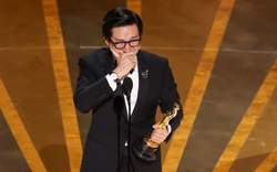 Quan Kế Huy - diễn viên vừa giành tượng vàng Oscar có phải người gốc Việt không?