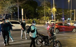 Cảnh sát 141 hóa trang tóm "quái xế" đi xe phân khối lớn độ pô gây náo loạn đường phố