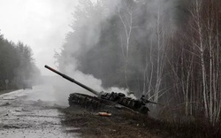 Video hàng loạt xe tăng Nga bị 'Sói trắng' Ukraine phá huỷ gây sốt mạng