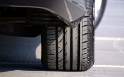 Những tác hại khi xe vận hành trong tình trạng lốp xe ô tô non hơi
