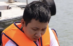 Lái thuyền chở 12 hành khách lật trên sông Đồng Nai bị khởi tố
