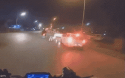 Clip NÓNG 24h: Nhóm thanh niên lao xe máy vào Tổ công tác khiến 2 chiến sĩ CSGT Hải Dương bị thương 