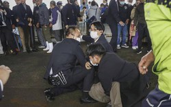 Nổ lớn gây hỗn loạn khi Thủ tướng Nhật Bản đang phát biểu ở thành phố cảng Wakayama