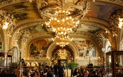 Choáng ngợp với nhà hàng hơn 120 tuổi như cung điện ở Paris