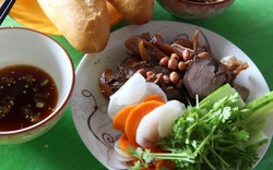 Phải lòng phá lấu heo Kê Gà