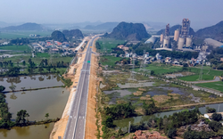 Ảnh ấn tượng tuần: Cao tốc Bắc Nam nối Ninh Bình và Thanh Hóa sắp thông xe 