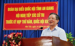 Chủ tịch Hội NDVN và đoàn đại biểu Quốc hội tỉnh An Giang tiếp xúc cử tri huyện Phú Tân 