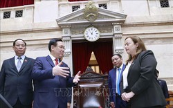 Chủ tịch Quốc hội Vương Đình Huệ gặp lãnh đạo Hạ viện, Thượng viện Argentina