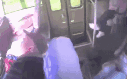 Tài xế cứu sống cả một xe bus trong vỏn vẹn 20 giây cuối cuộc đời