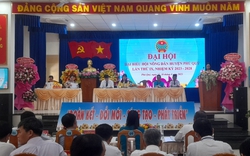 Bà Nguyễn Thị Thảo tái đắc cử chức Chủ tịch Hội Nông dân huyện Phú Quý nhiệm kỳ 2023-2028