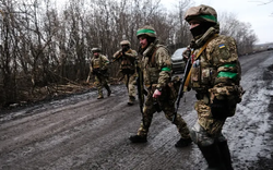 Trận chiến Bakhmut: Ukraine tuyên bố thách thức Nga còn lâu mới chiếm được tuyến đường huyết mạch này
