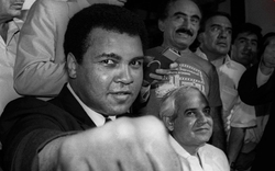 Trận đấu nào đã đưa Muhammad Ali vào ngôi đền của những huyền thoại?