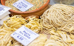 Italy hối thúc giải quyết tình trạng giá mì ống tăng chóng mặt
