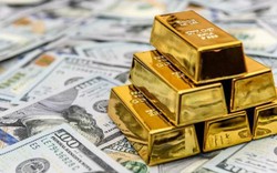 USD bật tăng gây sức ép chốt lời trên thị trường vàng