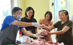 Nam Định: Cám cảnh cơn bĩ cực giá lợn hơi rẻ, ăn thịt giá "chát", trăm dâu đổ đầu người chăn nuôi