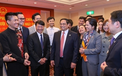 Thủ tướng Phạm Minh Chính gặp cộng đồng người Việt Nam ở Nhật Bản