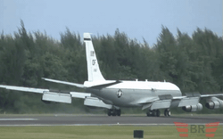 Cận cảnh siêu máy bay WC-135R chuyên "đánh hơi" hạt nhân của Mỹ
