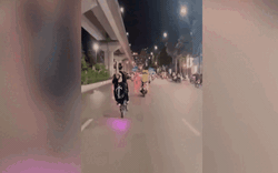 Clip NÓNG 24h: Hai thanh niên ngang nhiên bốc đầu xe máy trước mặt CSGT tại Hà Nội