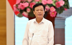 Phó Thủ tướng Trần Lưu Quang ký quyết định kéo dài thời gian giữ chức vụ cho Thứ trưởng Nguyễn Duy Thăng