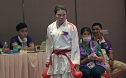 Tố trọng tài "cướp" HCV, nữ võ sĩ Philippines từ chối bước lên bục 