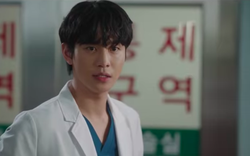 Phim Người thầy y đức 3 tập 5: Ahn Hyo Seop áp lực trước Giáo sư Cha, bị bác sĩ Kim trách điều này