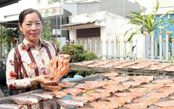 Một nông dân khởi nghiệp thành công bằng mô hình chế biến loại cá ngon, giàu dinh dưỡng thành món đặc sản