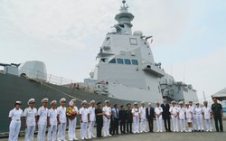 Tàu hải quân hiện đại của Italia thăm TP.HCM