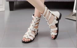 4 mẫu sandal nên bỏ