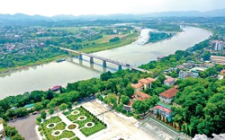 Hiếm có nơi nào như thành phố này ở Tuyên Quang, dân dựa vào dòng sông Lô mà mưu sinh, làm giàu