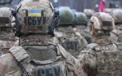 Đặc vụ tình báo Ukraine say rượu đánh gục tướng quân