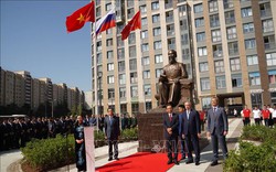 Khánh thành tượng đài Chủ tịch Hồ Chí Minh tại St. Petersburg (Nga)