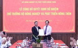 Phó Thủ tướng Trần Lưu Quang trao quyết định bổ nhiệm Thứ trưởng Bộ NNPTNT Hoàng Trung