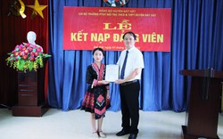 Nữ học sinh người Mông đầu tiên ở vùng quê nghèo Lào Cai được kết nạp Đảng sau khi hoàn thành kỳ thi THPT