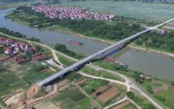 Video: Cầu “cụt” nối Bắc Giang - Hà Nội xây xong đã lâu vẫn chưa thể đi qua vì lý do này