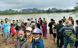 Nghệ An: Xác minh 2 thi thể nghi là học sinh mất tích trên sông Lam