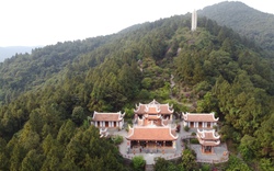 Ở Hà Tĩnh cũng có chùa Hương, còn là một trong 21 thắng cảnh đẹp nhất nước Nam xưa