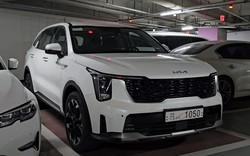 Lộ diện hình ảnh thực tế của KIA Sorento 2024 khiến người Việt ngóng chờ