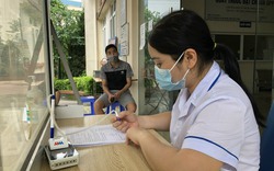 Cơ quan quyết định số lượng nhân viên y tế tại thôn, bản