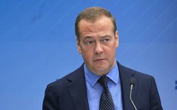 Ông Medvedev đề xuất cách xung đột Ukraine có thể 'kết thúc sau vài ngày tới'